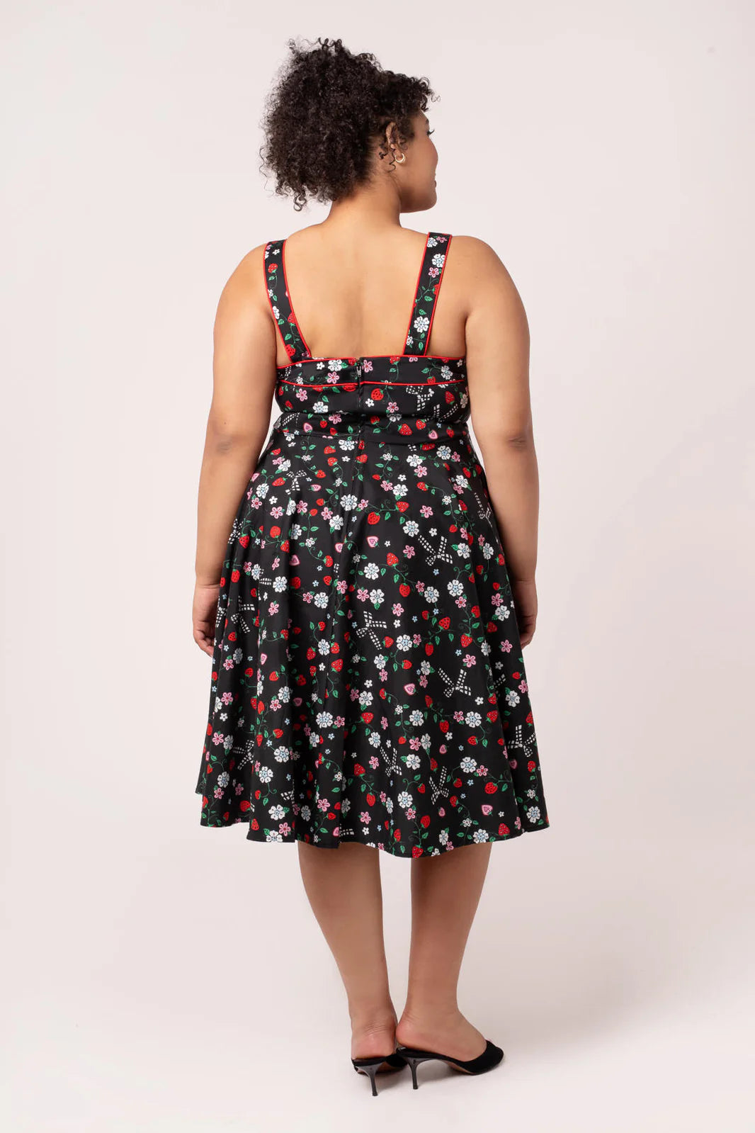 Hell Bunny Isobel Strawberry Print 50s Midi Dress