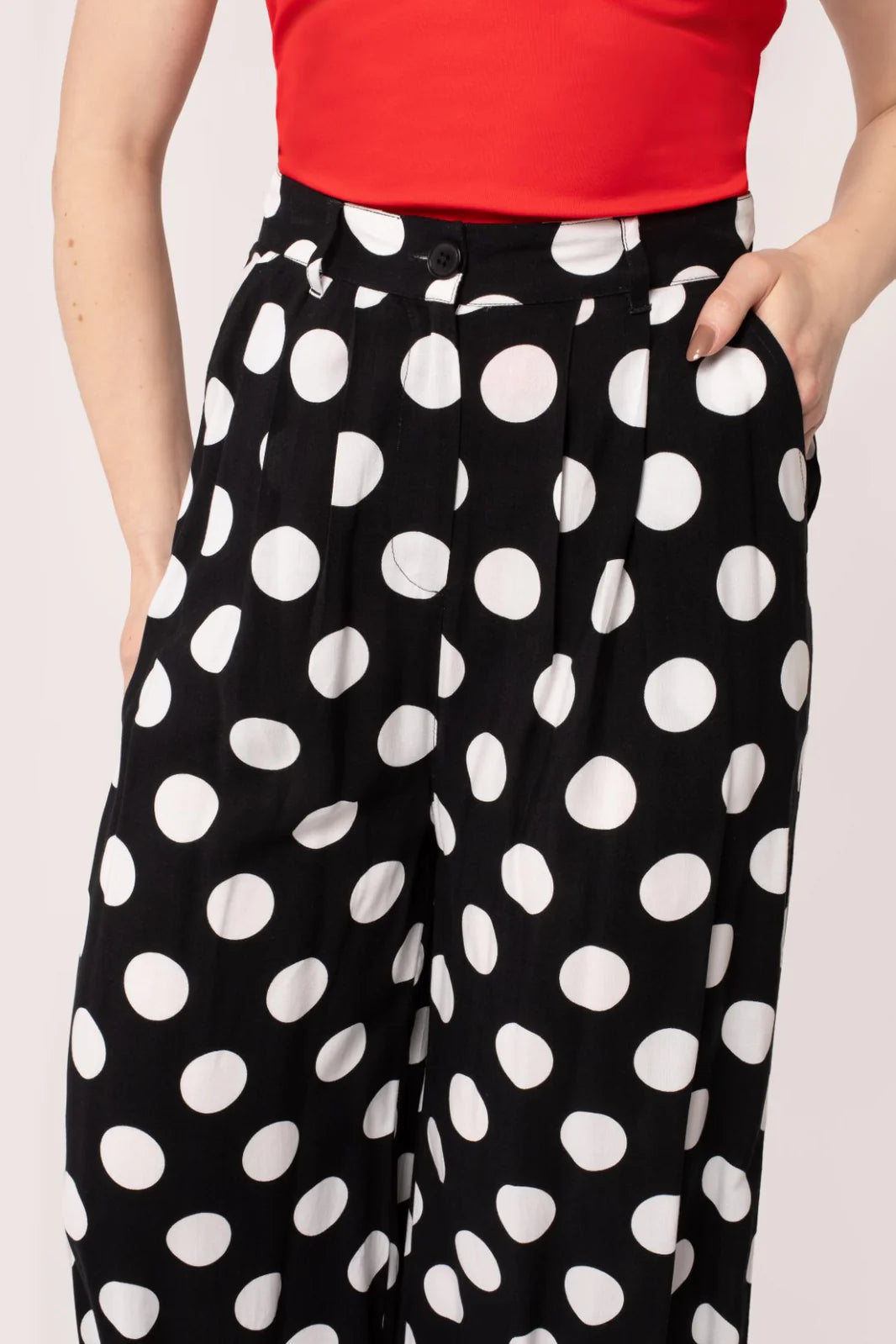Hell Bunny Dolores Polka Dot Trousers – Black Wide Leg Crop