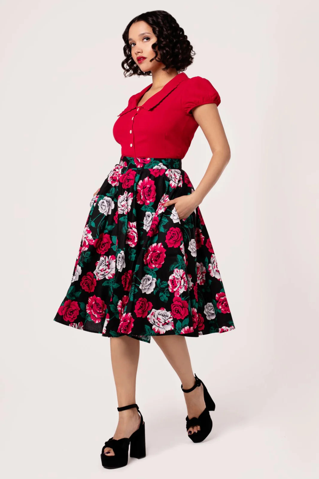 Hell Bunny Paint Me Roses Circle Skirt – Black 50s Vintage Rose Skirt