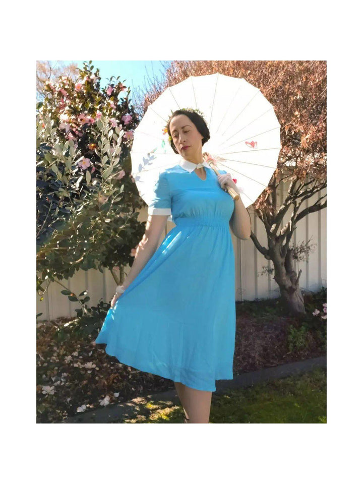 AVA 1940s Vintage Keyhole Neckline Dress Sky Blue